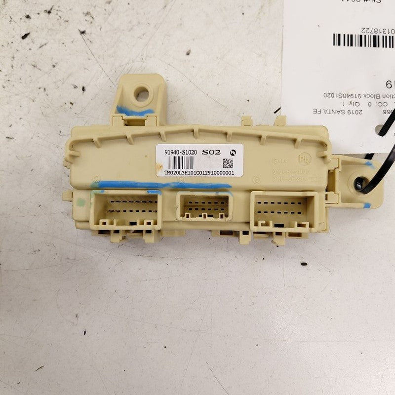 Hyundai Santa Fe Fuse Relay Junction Block {91940S1020} 2019 2020