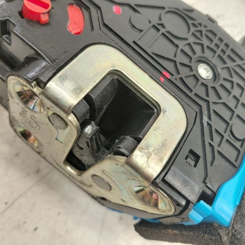 Hyundai Veloster Door Latch Lock Right Passenger Rear  2017 2016 2015 