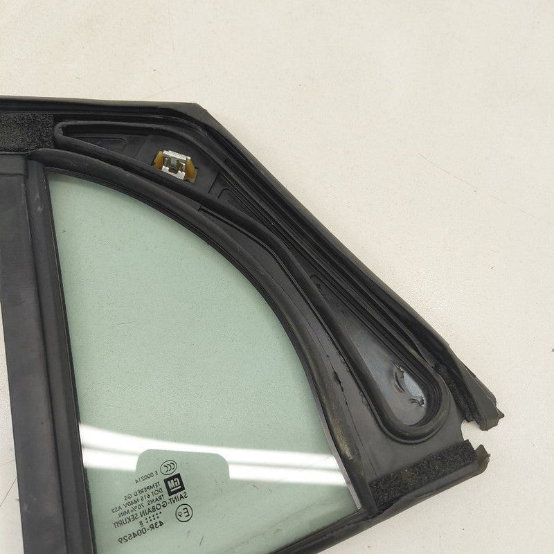 Passenger Right Rear Door Vent Glass Window Fits 16-19 Chevy Volt