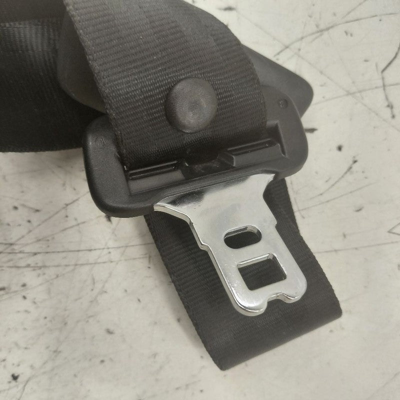 Volvo S60 Seat Belt Strap Retractor Center Middle Rear Back  2013 2014