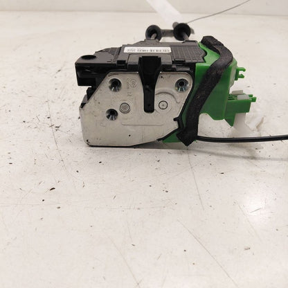 Kia Sorento Door Latch Lock Right Passenger Front  2018 2017 2016