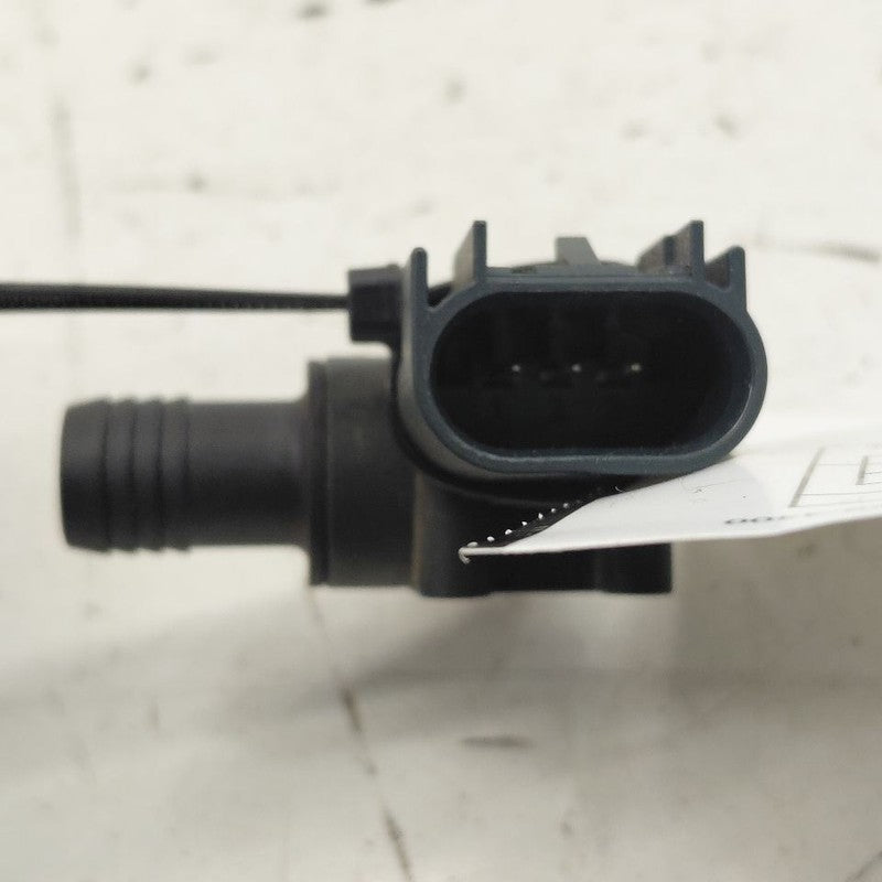 Cadillac CT6 Power Brake Booster Vacuum Sensor {20876799} 2018 2017 20