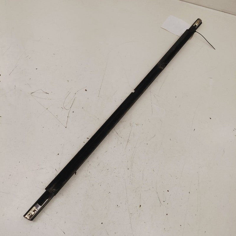 Chrysler 300 Door Glass Window Weather Strip Trim Rear Left Driver Bac