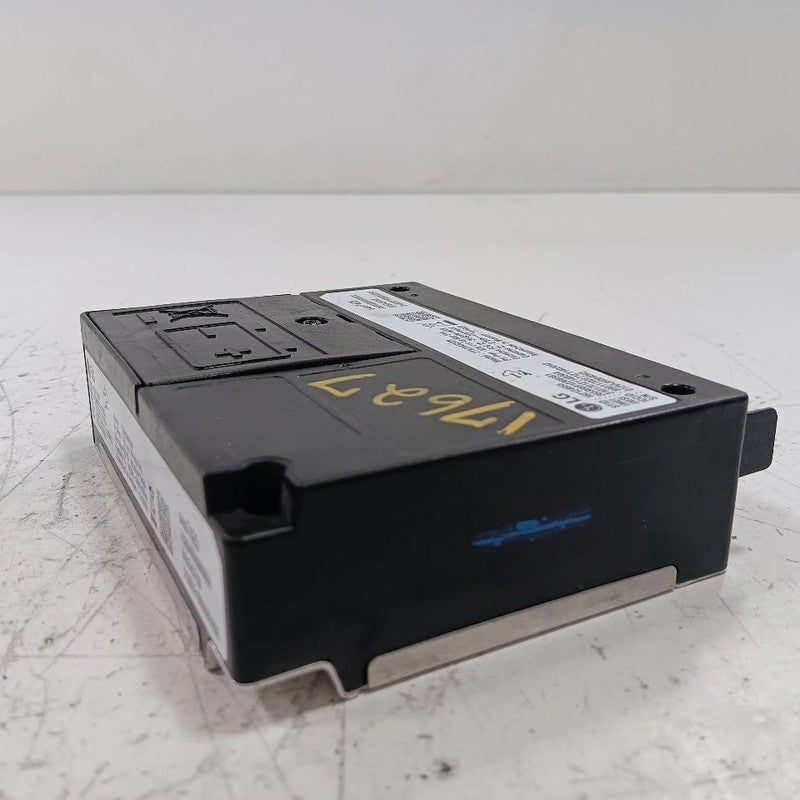 Communication Telematics Control Module Opt UE1 Fits 21-23 ACADIA OEM