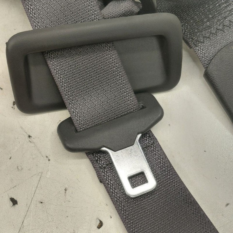 Cadillac CT6 Seat Belt Strap Retractor Center Middle Rear Back  2018 2