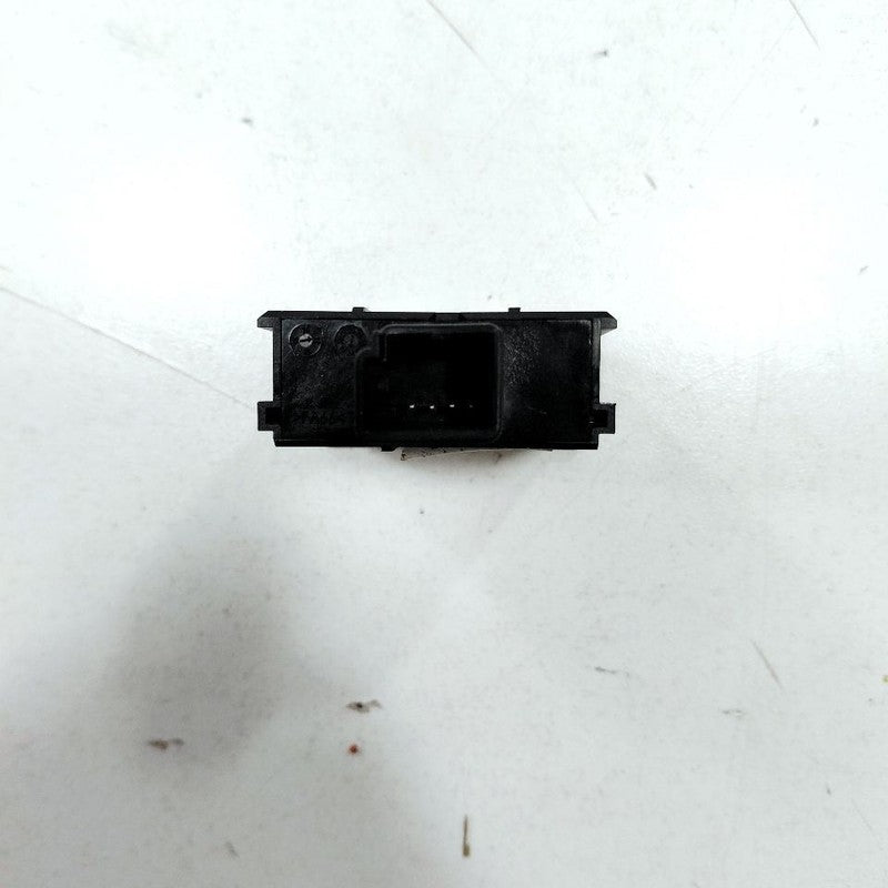 Chrysler 300 USB Plug In Hub Port  2017 2018 2019 OEM