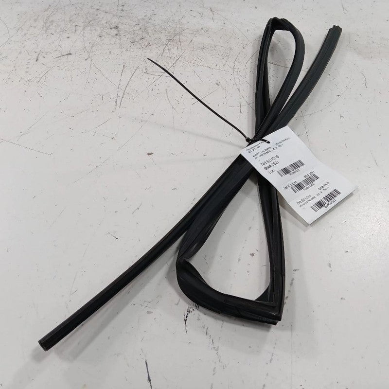 Subaru Outback Legacy Door Glass Window Seal Rubber Right Passenger Re