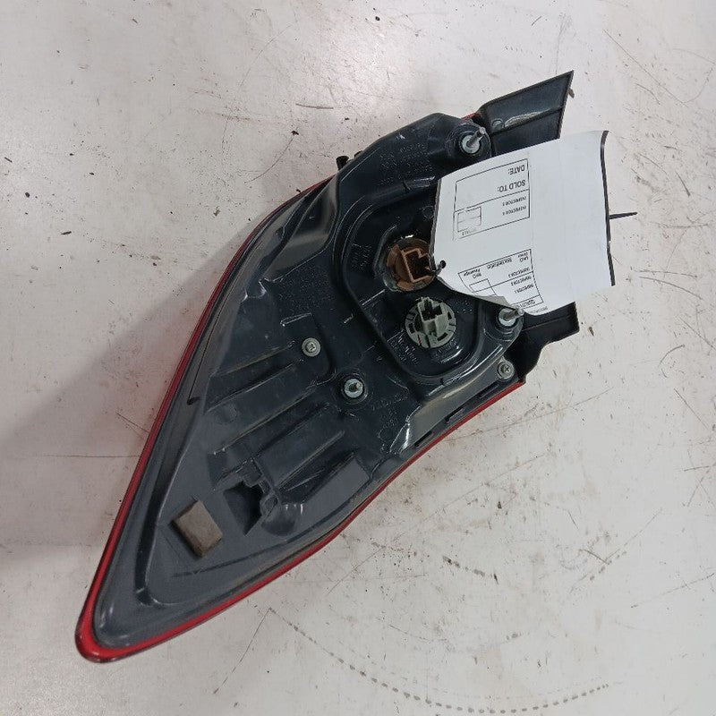 Driver Left Tail Light Brake Lamp Quarter Panel Mounted 14-16 Toyota C