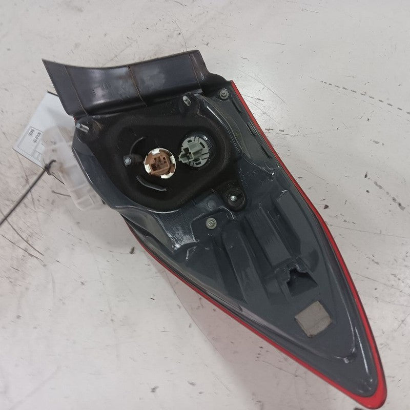 Driver Left Tail Light Brake Lamp Sedan Quarter Panel Mounted 17-19 COROLLA