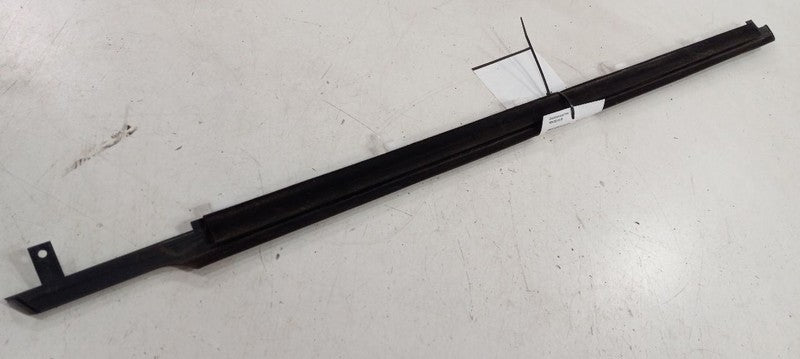 Hyundai XG350 Door Glass Window Weather Strip Trim Rear Right Passenge