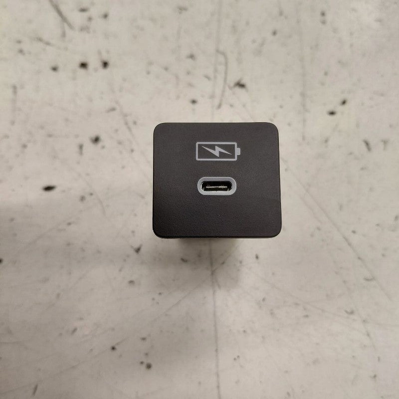 Honda HR-V USB Plug In Hub Port  2026 2025 2024 2023