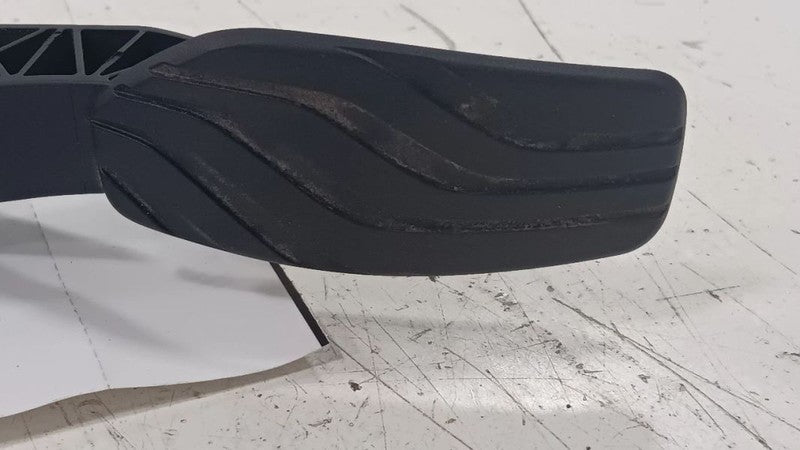 Nissan Rogue Gas Pedal  2014 2015 2016 2017 OEM