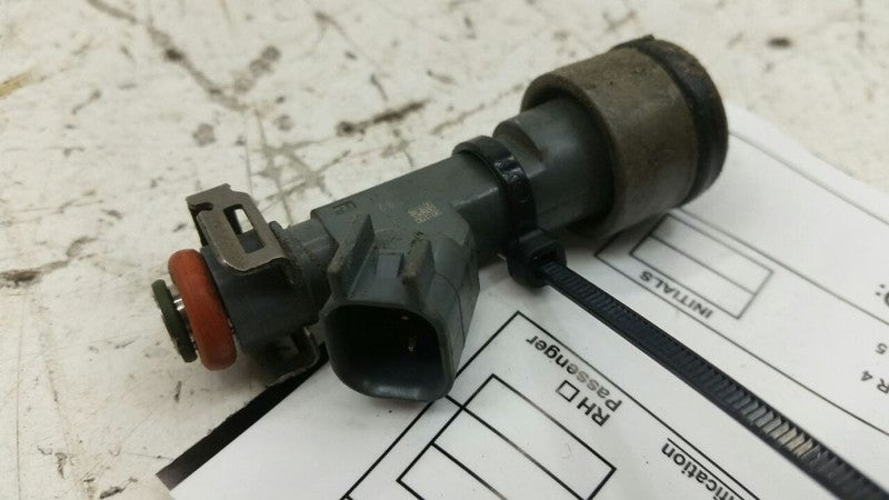 12613163 Fuel Injection Injector 2.4L VIN 0 Opt NU1 Fits 10-12 Chevy Malibu OEM