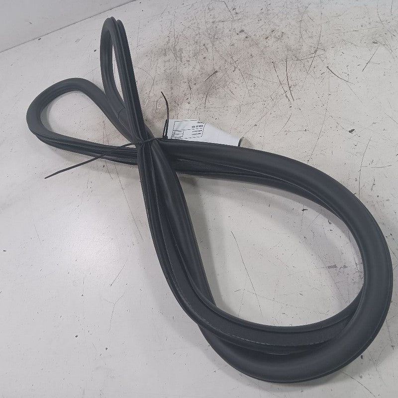 Chevy Trailblazer On Body Door Jamb Seal Front Right Passenger  2021 2022 2023 