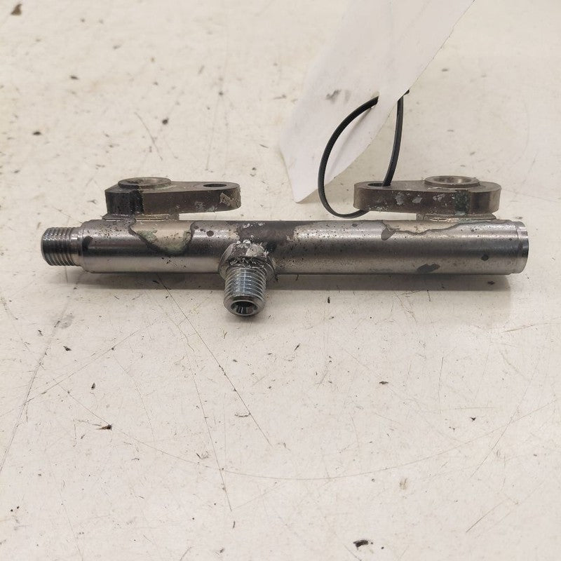 Subaru XV Crosstrek Left Front Fuel Rail Injection Injector Mount Bar 