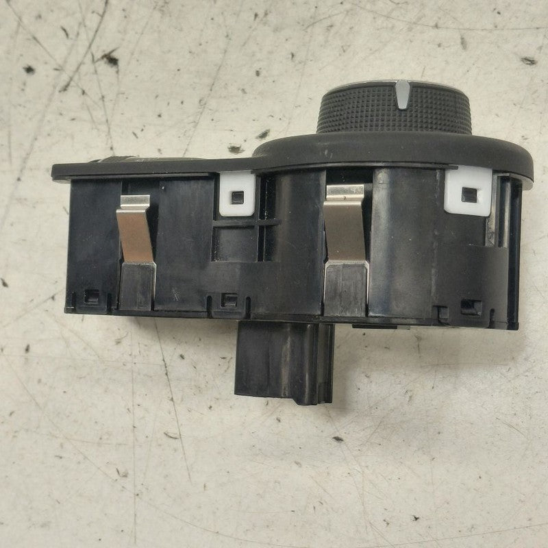 2018 Fiat 500 X Model Headlight Switch Head Light Lamp