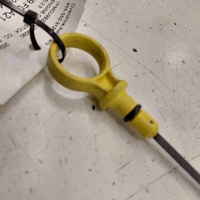 Ford Escape Engine Oil Dipstick  2.5 2020 2021 2022