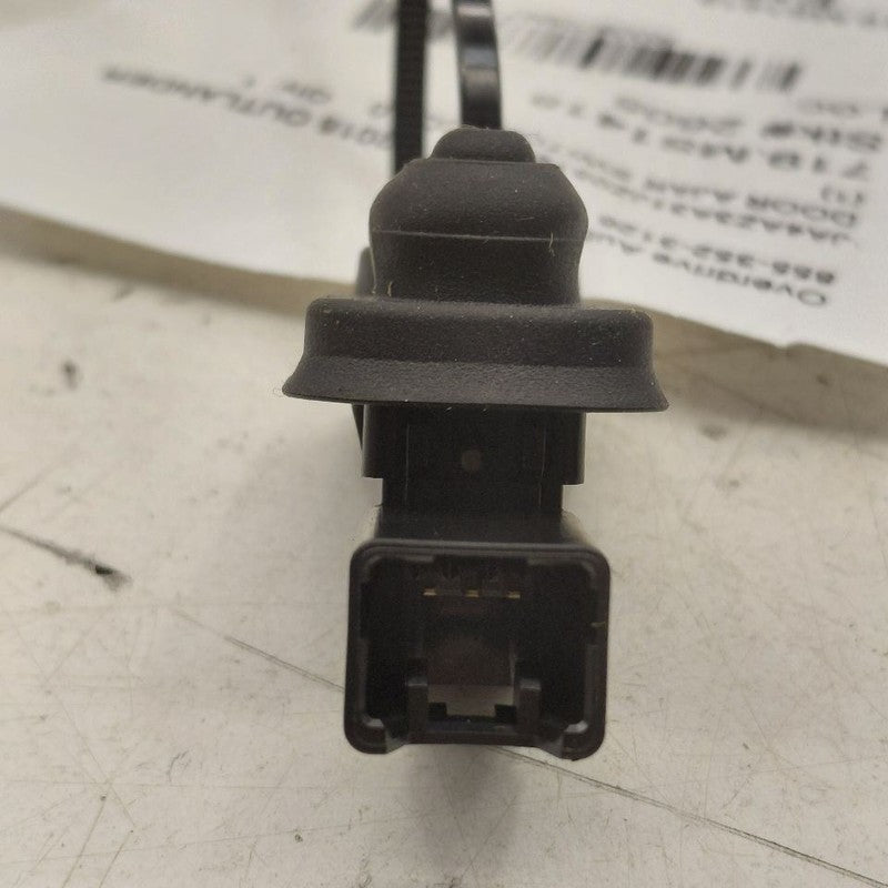 Mitsubishi Outlander   Door Ajar Switch Door Open Dome Light Switch  2