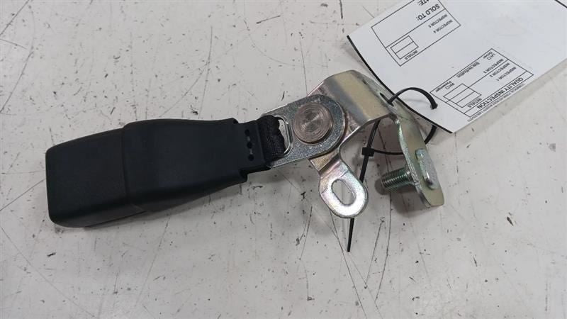 Lexus LS460 Seat Belt Buckle Latch Left Rear Back  2007 2008 2009