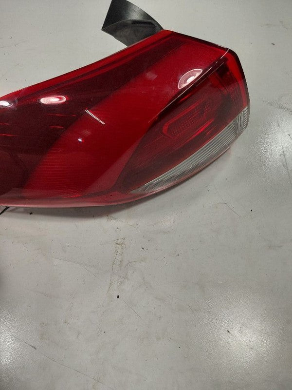 Left Rear Tail Light Brake Lamp Incandescent Fits 16-18 Hyundai Tucson