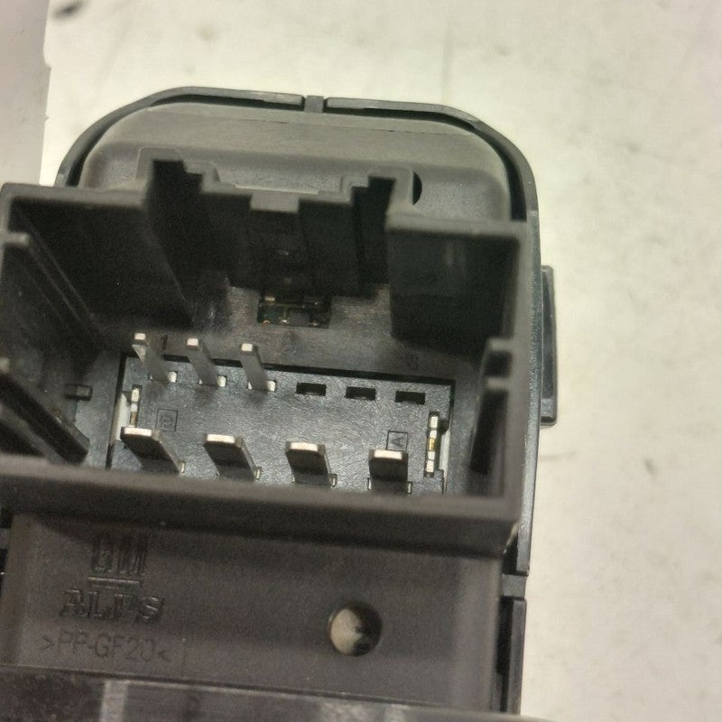 Chevy Volt Power Window Switch Right Passenger Rear  2019 2018 2017 20