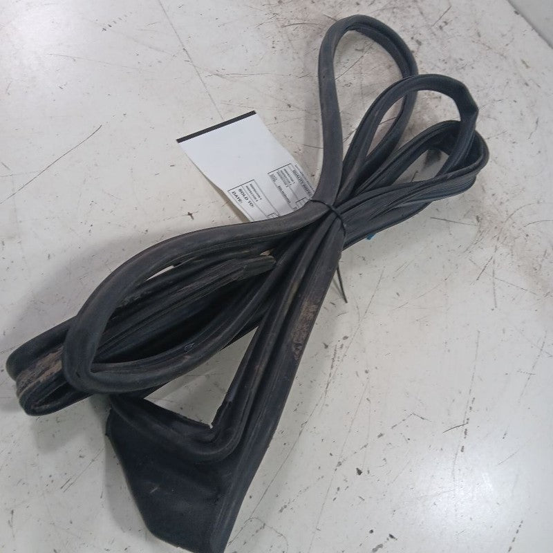 Toyota Corolla On Door Seal Rubber Right Passenger Front  2019 2020 2021