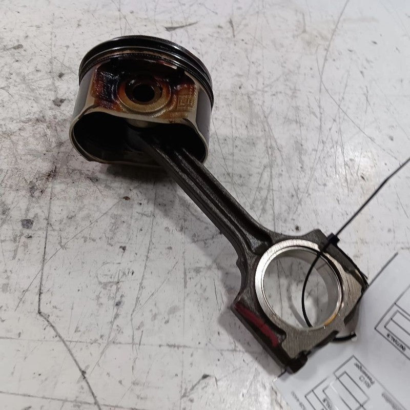Nissan Kicks Single Piston With Connecting Rod   2021 2022 2023 2024 O