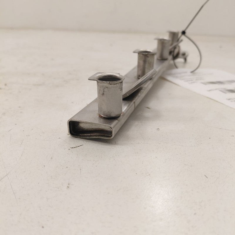 Hyundai Kona Fuel Rail Injection Injector Mount Bar  2.0 2021 2020 201