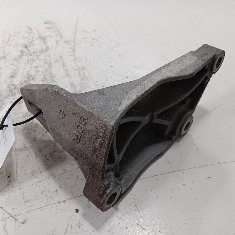 Nissan LEAF Engine Motor Mount Right Passenger  2013 2014 2015 2016 20