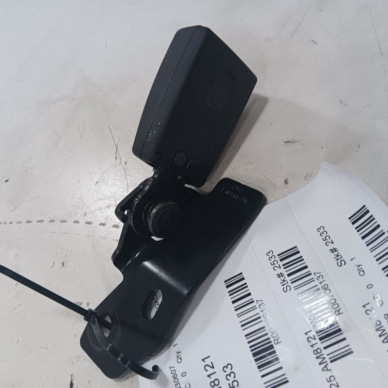 Jeep Renegade Seat Belt Buckle Latch Right Passenger Rear Back 2023 2022 2021 