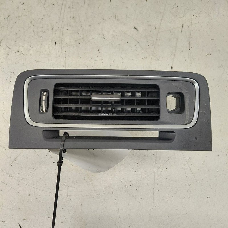 Volvo S60 Dash Air Vent Center Middle  2018 2017 2016