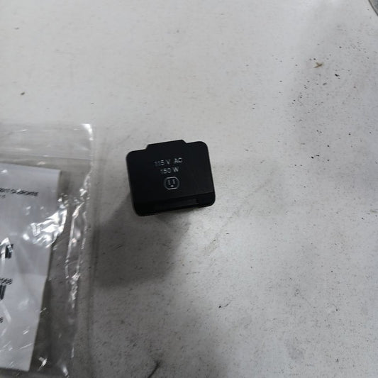 Jeep Cherokee 12V Power Port Socket  2015 2016 2017 OEM