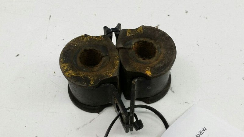 Chevy Impala Sway Bar Bushing Mounting Bracket 2012 2013 2014 2015 2016 OEM
