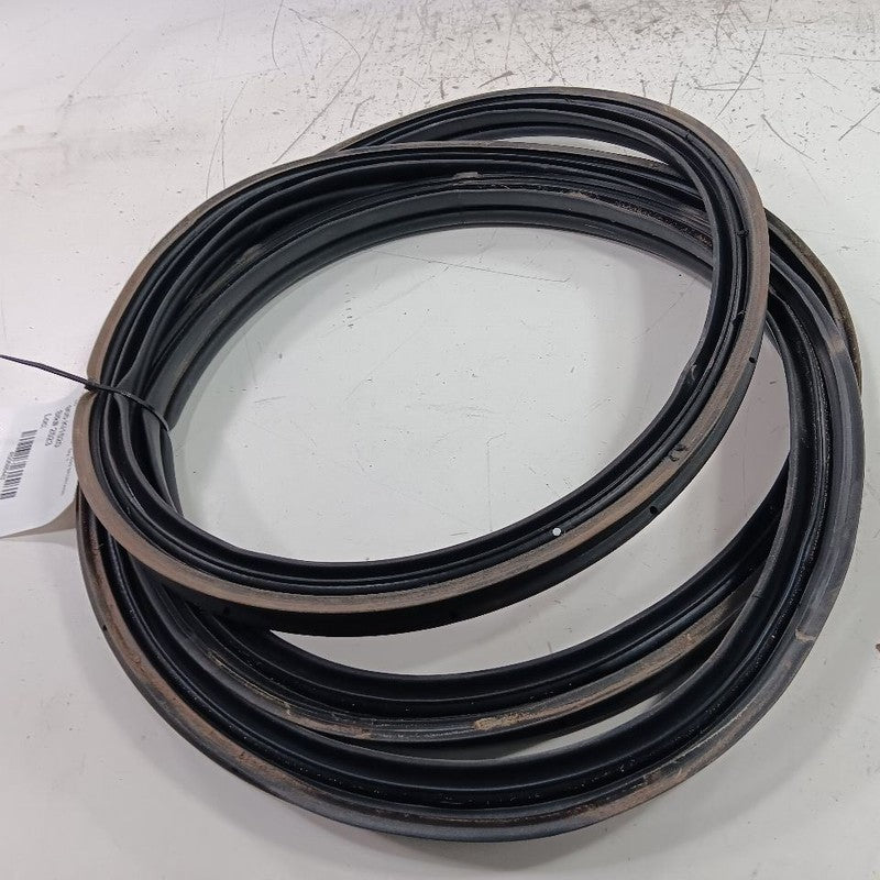 Kia Sportage Trunk Lid Hatch Door Rear Back Rubber Seal  2022 2021 2020 2019