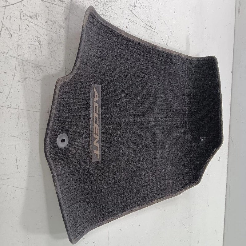 Hyundai Accent Floor Mat Right Passenger Front 2014 2015 2016 2016 2017