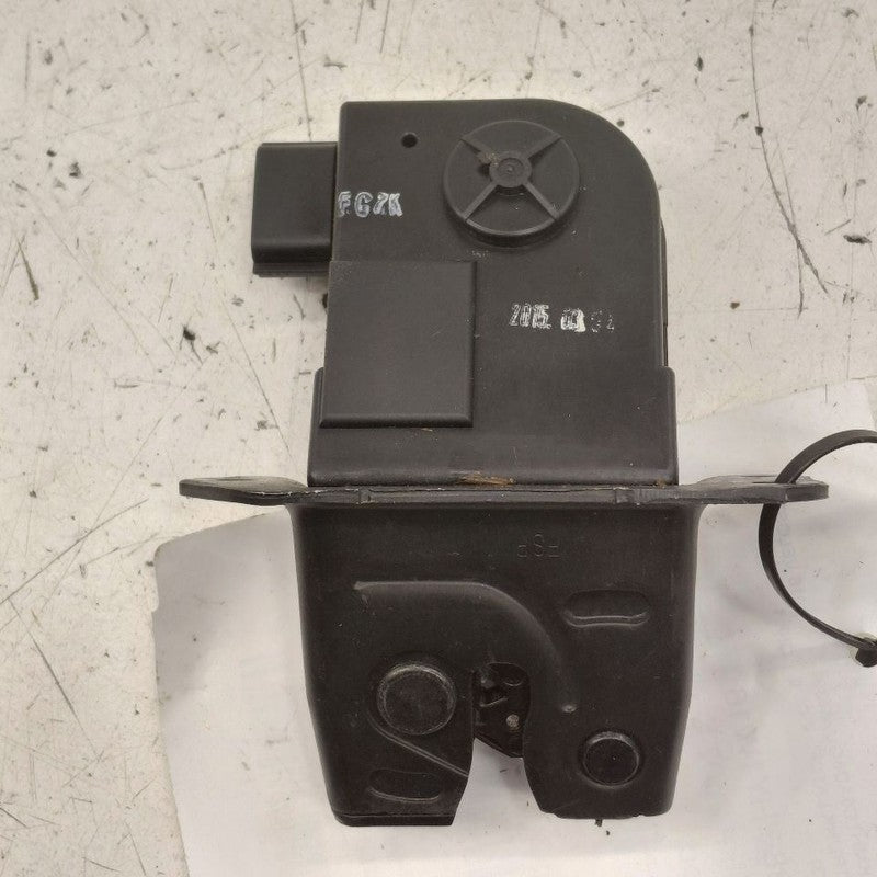 Hyundai Veloster Trunk Latch  2017 2016 2015 2014