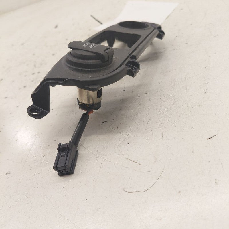 Kia Sorento 12V Power Port Socket  2018 2017 2016