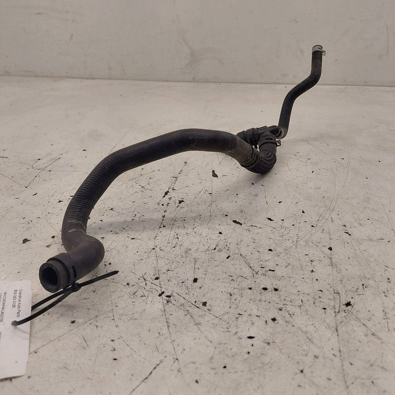 Nissan Versa Coolant Line Crossover Pipe  1.6 2019 2018 2017 2016