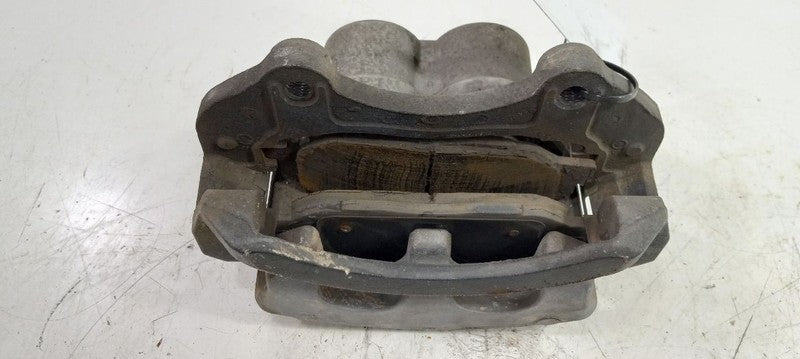 15851351 Brake Caliper Right Front Coupe Base Opt JE5 RWD Driver Left Fits 08-14 CTS 