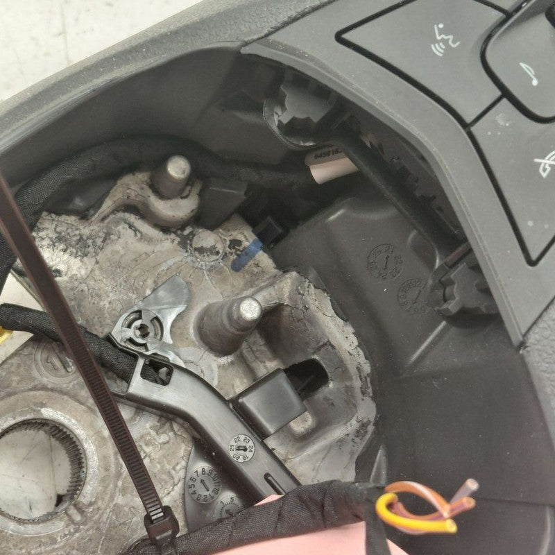 Steering Wheel Fits 24-25 Chevy Trax