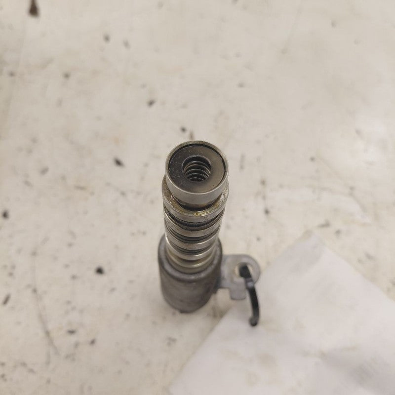 Kia Sorento Variable Timing Gear Oil Control Valve Solenoid Cylinder H