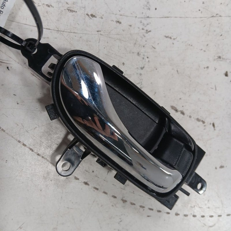 Nissan LEAF Door Handle Right Passenger Rear Interior Inside  2013 201