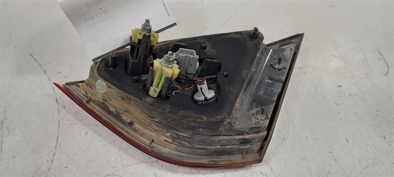 Driver Left Tail Light Brake Lamp Sedan Lid Mounted Fits 15-17 200  OE