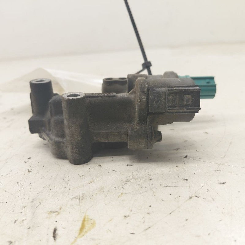 Honda CR-V Variable Timing Gear Oil Control Valve Solenoid Cylinder He