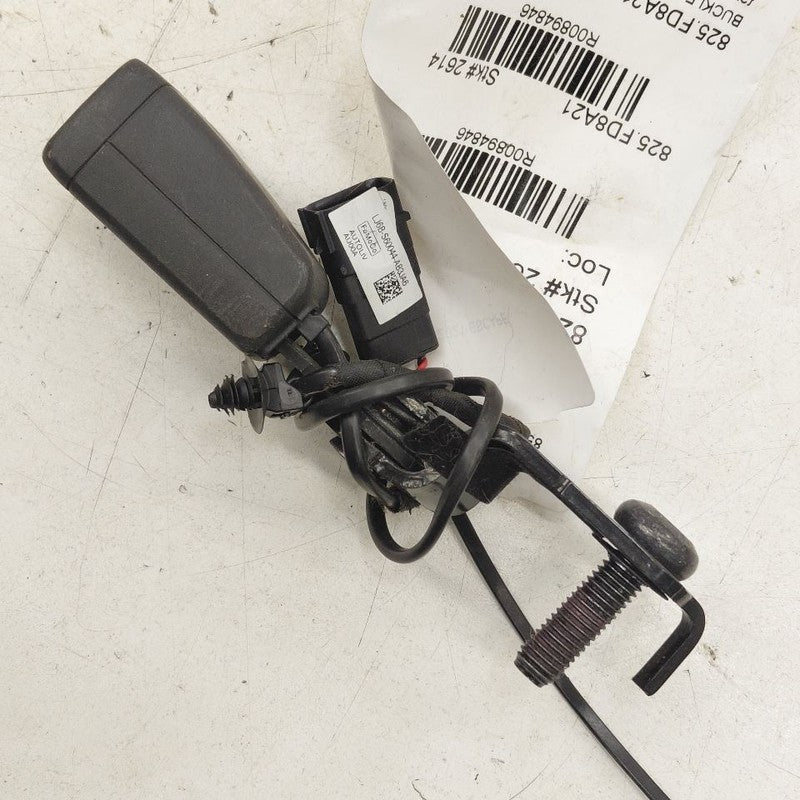 Ford Escape Seat Belt Buckle Latch Right Passenger Rear Back  2020 202