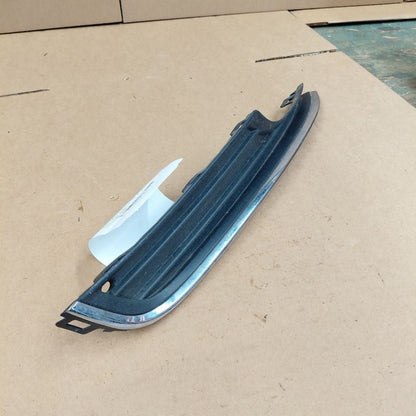 Volkswagen Golf Front Bumper Insert Trim Bezel Passenger Side {5GM8536