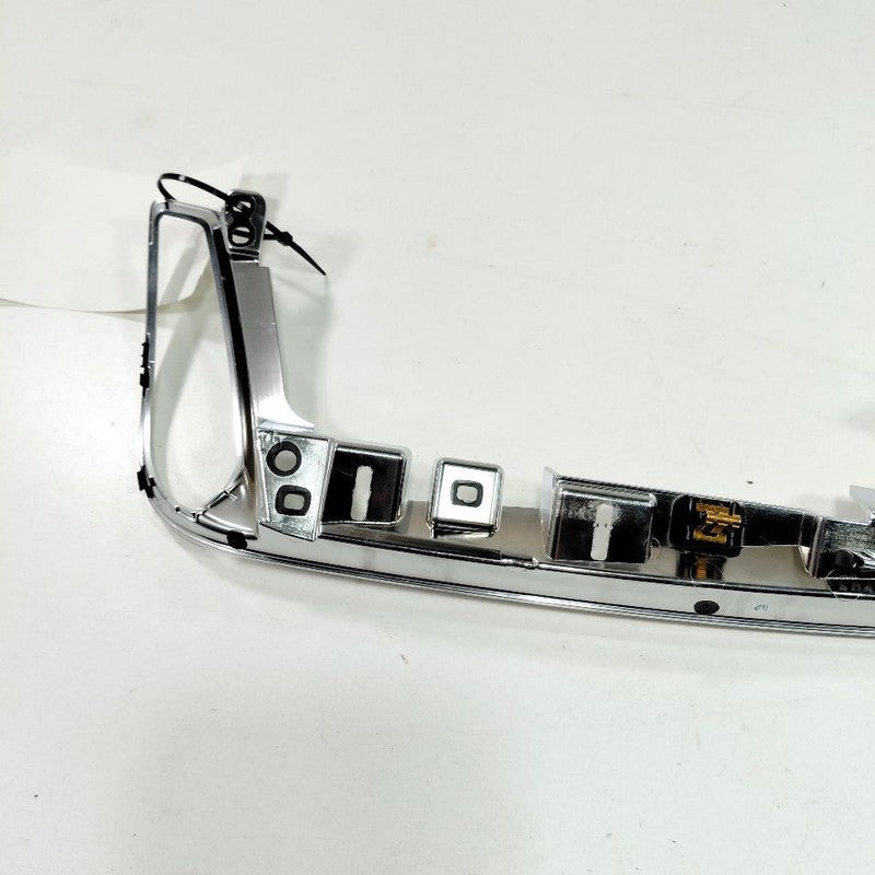 Chevy Malibu Dash Bezel Instrument Panel Trim Plate 84057419 2019 2020 2021 2022