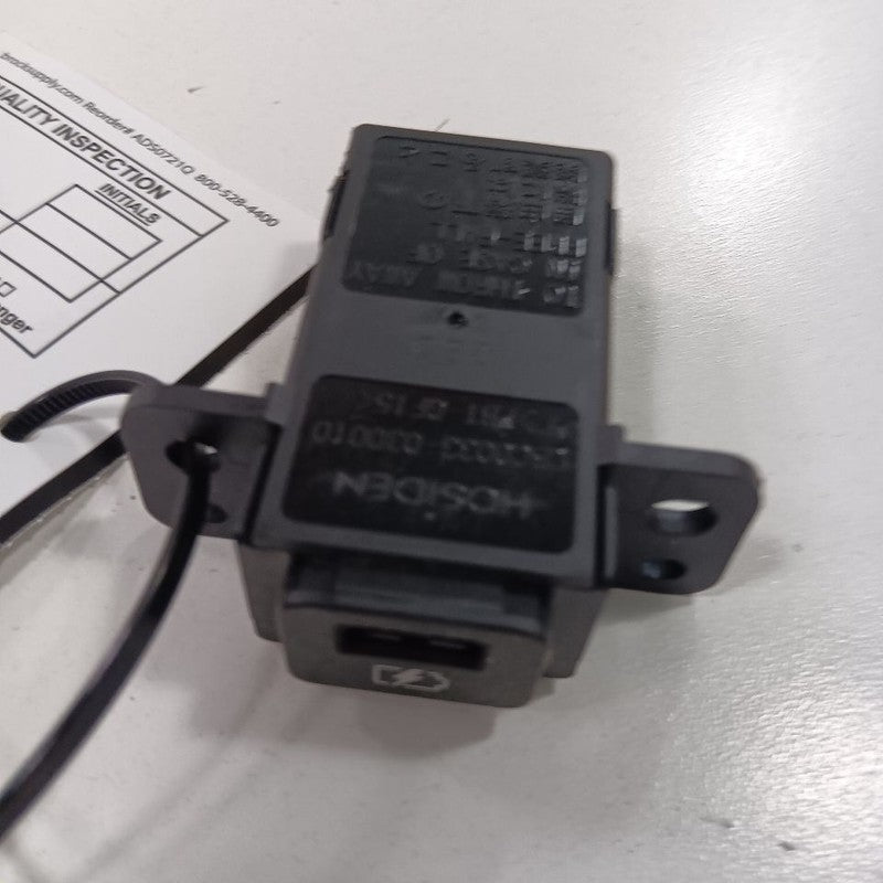 Nissan Sentra USB Plug In Hub Port  2023 2022 2021 2020
