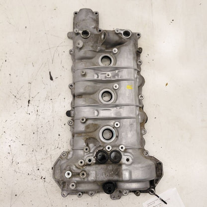 Cadillac CT6 Passenger Rear Engine Cylinder Head Valve Cover  2018 201