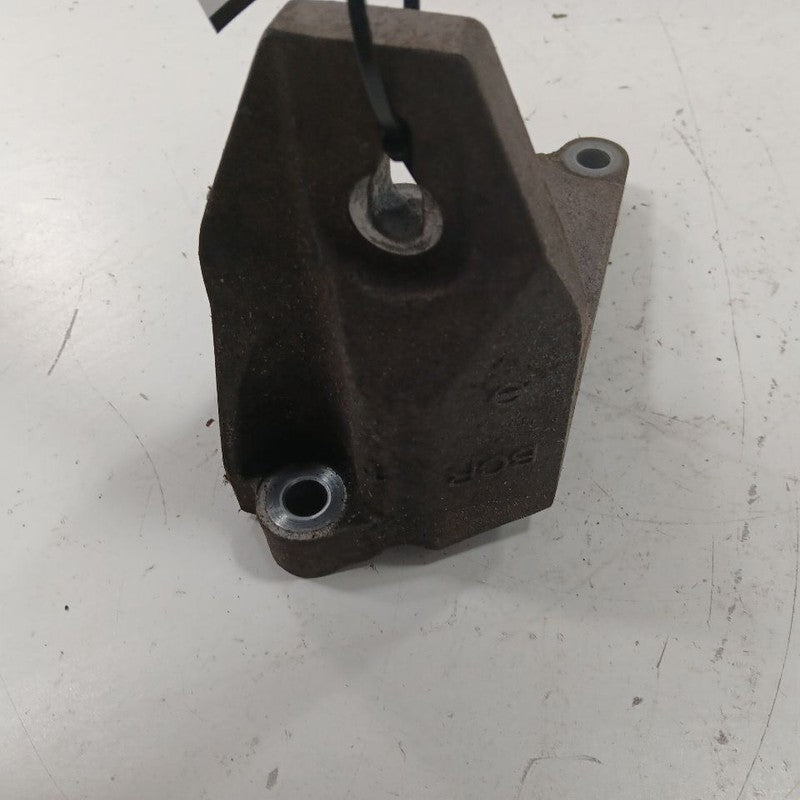 Nissan LEAF Engine Motor Mount Bracket Right Passenger  2013 2014 2015